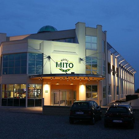 Hotel Mito Ossona Εξωτερικό φωτογραφία